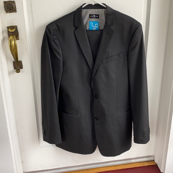 Marc ecko suit - Picture 1 of 7